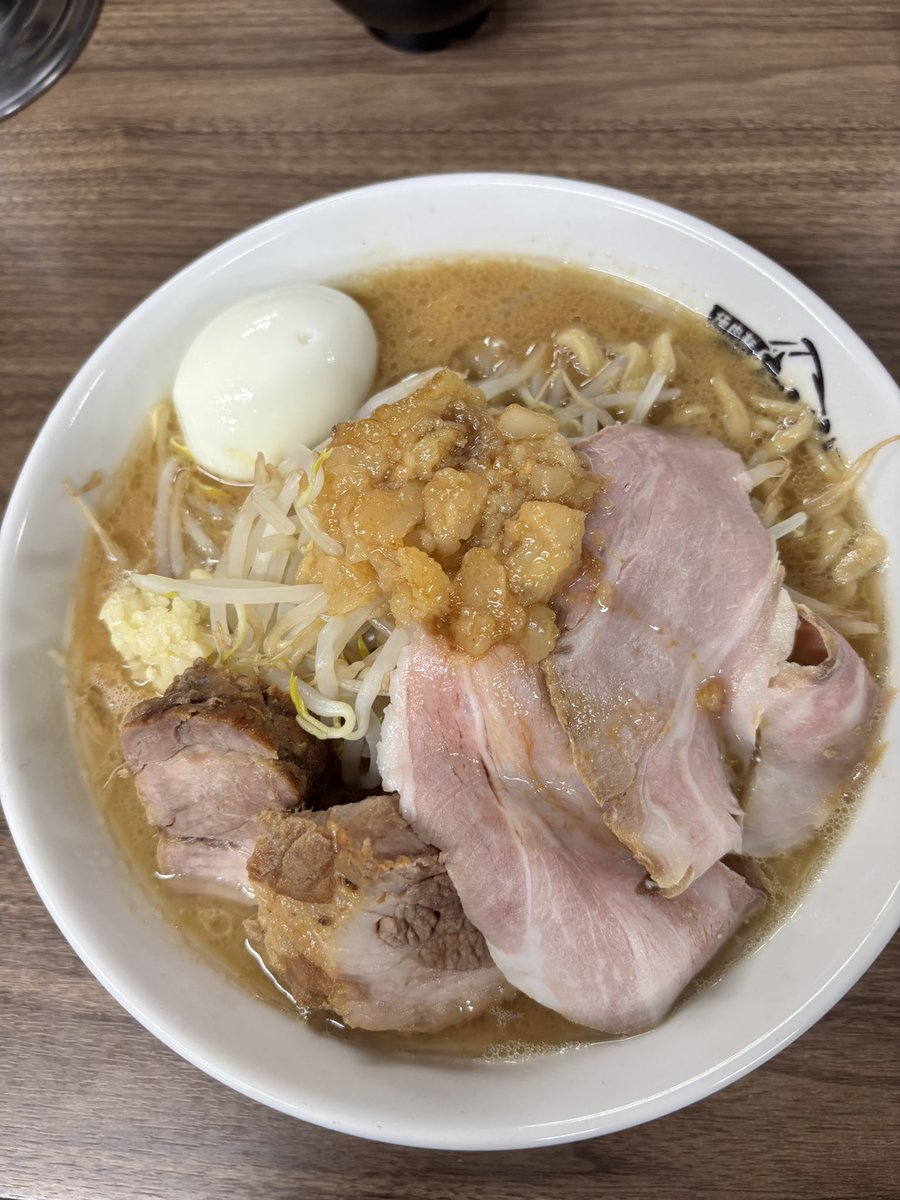 近所だけど初めていった
開店してすぐ満席
確かに🍜おいしい

#極肉麺たいし
#たいし
#ラーメン
#八戸