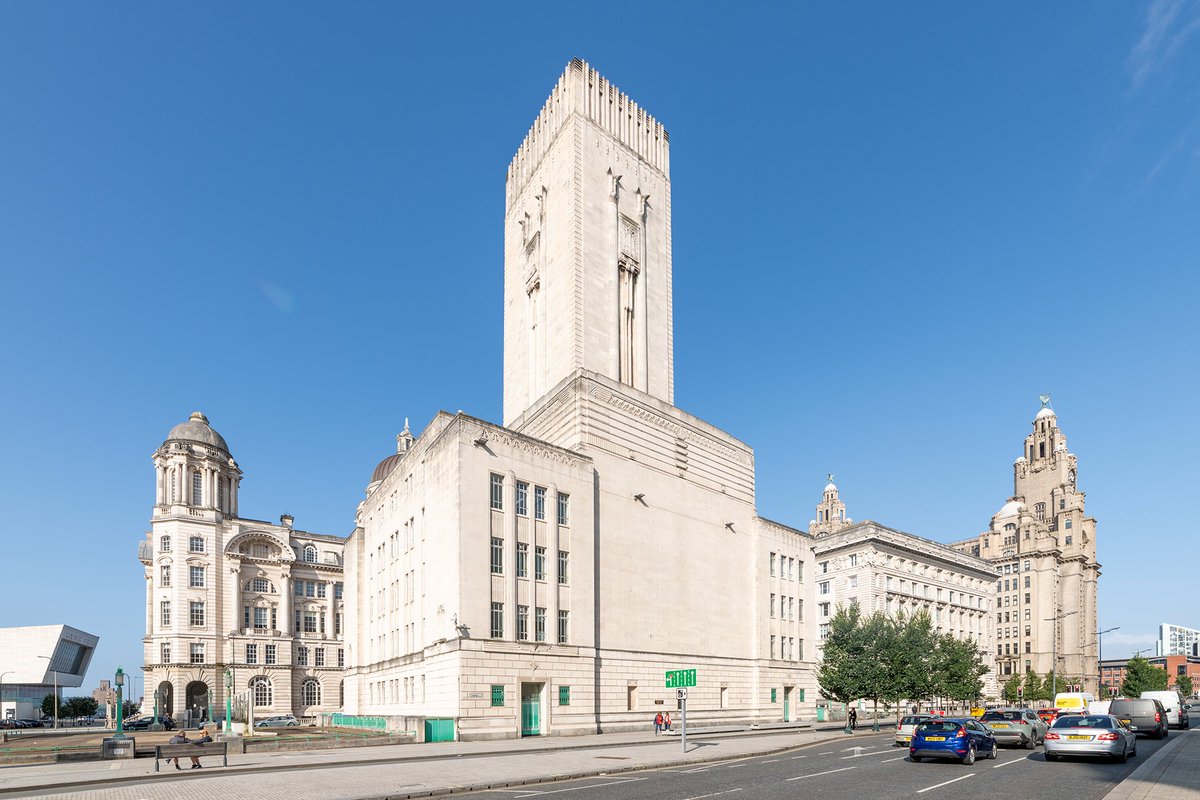 The "Four😉 Graces" of Liverpool in the morning sunshine.
#architecture