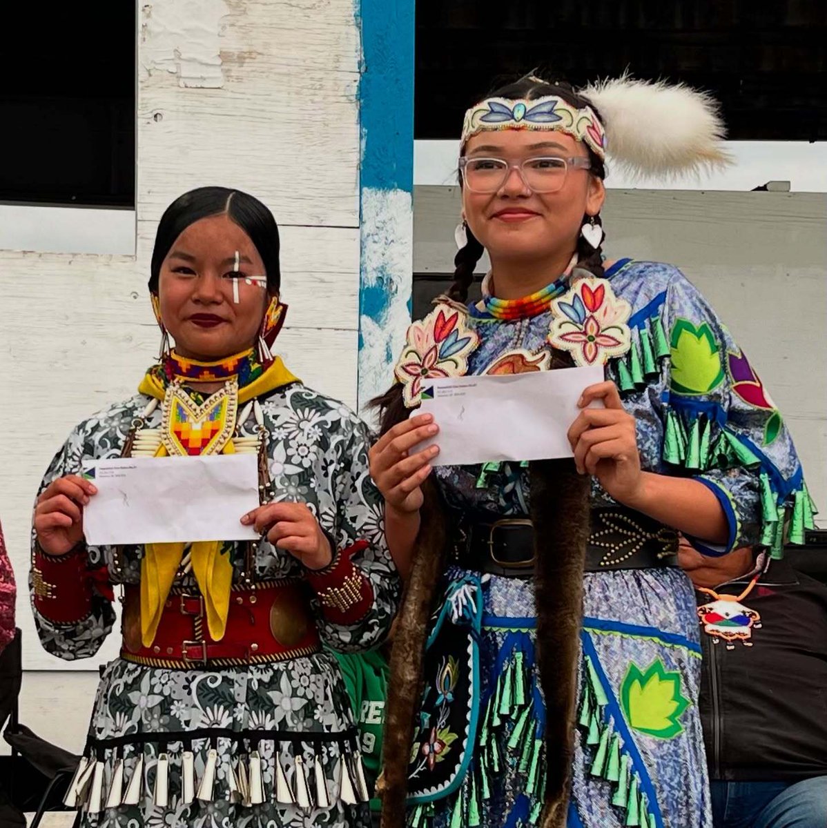 Discovering one's deepest self is a fundamental aspect of Jesuit spirituality, helping individuals gain a deeper understanding of their unique identities. This spirit is alive at @mtmsegina, where embracing Indigenous culture takes center stage.bit.ly/3HxjMli