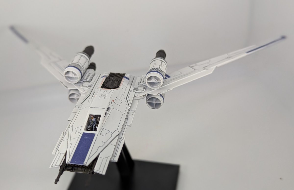 suihei_liebe_mo's tweet photo. [ROGUE ONE: A Star Wars Story]
VEHICLE LINE Uウイング・ファイター&amp;タイ・ストライカー
のUウイング。ブンドドするのにちょうどよいサイズで良き。
#プラモデル
#プラモデルライフ
#スターウォーズ
#StarWars
#SW
#プラモデル好きと繋がりたい
#ローグワン
#Rogue_One https://t.co/RfTW4BbGB3