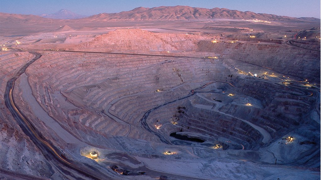 #Chile slashes its estimate for 2025 #copper production growth   #swagefast #mining #metals   zurl.co/La7iv