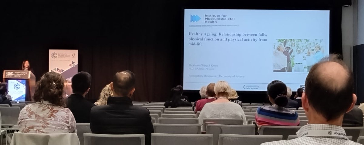 🌍#WorldPTDay 2025 celebrates #HealthyAgeing &amp; #Frailty.
Dr Venisa Kwok’s <a href="/venisa_kwok/">Venisa Kwok</a> PhD shows #physicalactivity lowers #fallrisk, but in women with #frailty or functional limitations, more activity may increase it. Tailored programs are essential.🧩
🔗bjsm.bmj.com/content/early/…