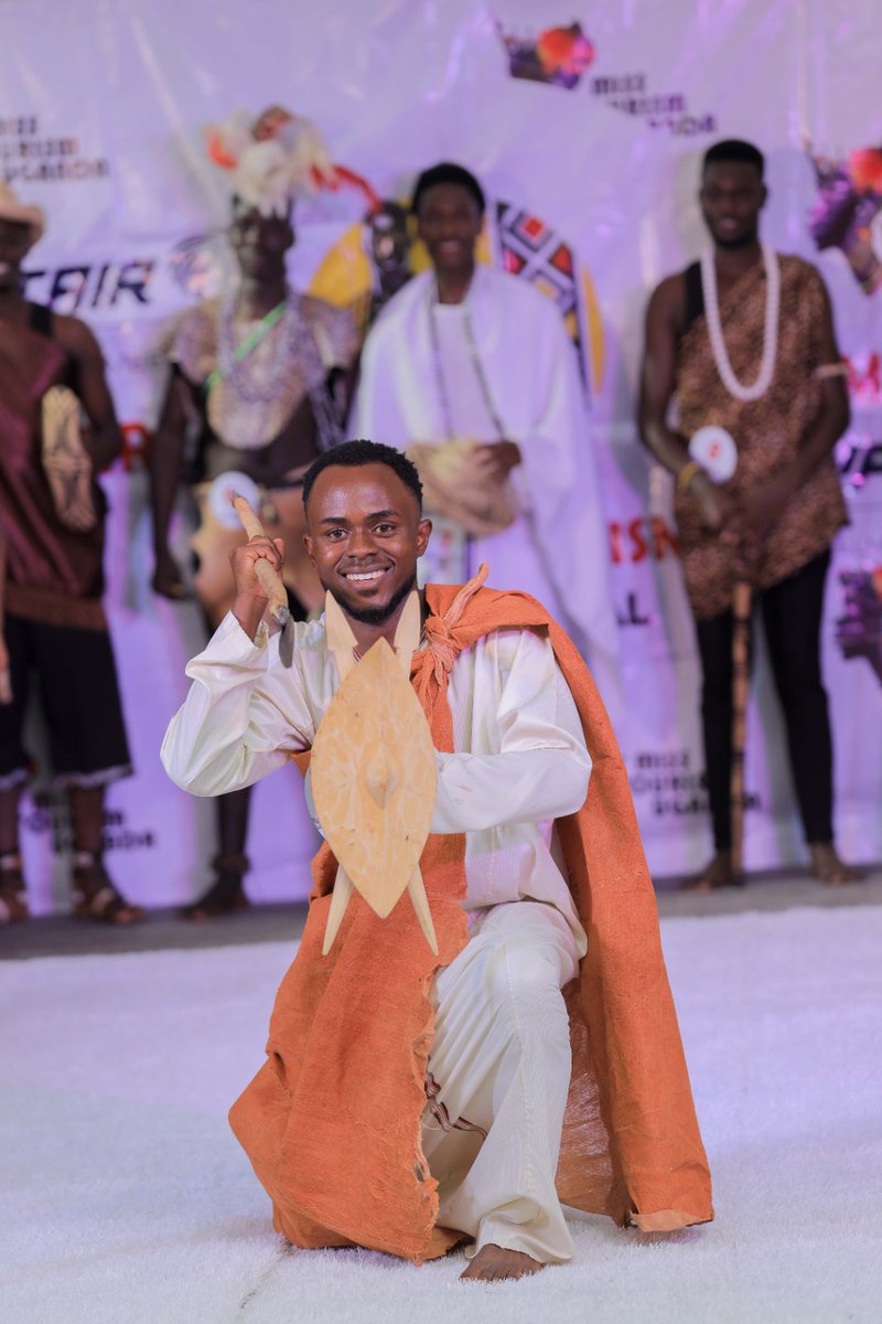 TourismCreators's tweet photo. Under the guidance of our beloved Kabaka, we stand proud as custodians of Buganda’s heritage. 👑
I’m Katumba Huzaifah, representing the Central Region in the  @ManofTourism journey.
Walk this path with me — vote here: [https://t.co/9pgP1haAR6] 💚 #IAMMYCULTURE #BugandaPride https://t.co/rSc7uh0WmU