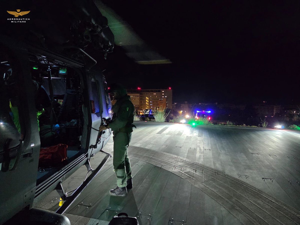 ItalianAirForce's tweet photo. Nella notte 2 missioni compiute per l’equipaggio dell’82º Centro SAR #15Stormo che, con un elicottero HH-139, dall’isola di Pantelleria, ha portato all’ospedale di Trapani un uomo colto da grave malore e con un 2° volo, un ragazzo che necessitava di intervento chirurgico urgente https://t.co/d0M7ZOxtcT