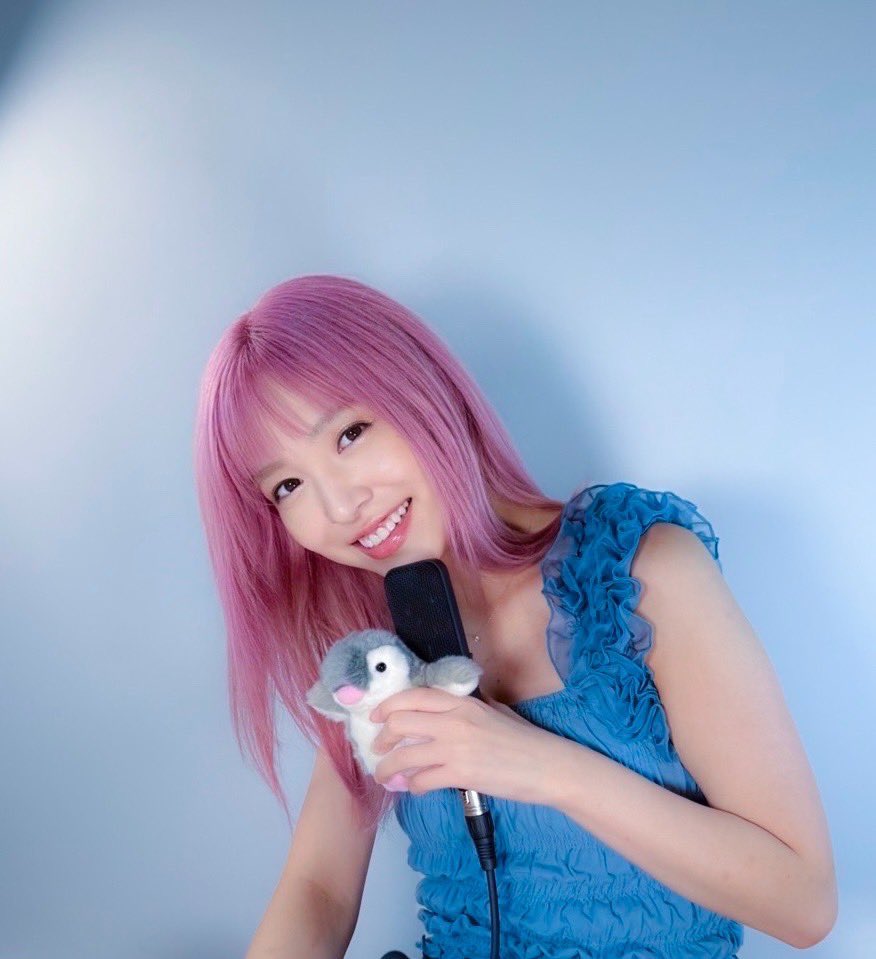 大塚愛さんの「金魚花火」を歌ってみたよ🎙️

↓チェックしてみてね♫
vt.tiktok.com/ZSAeKUN73/

#大塚愛 #金魚花火 #yukaDD #歌ってみた