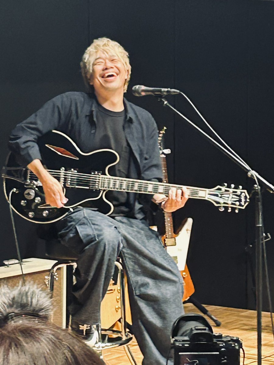 TAKUMAが生形真一モデルを弾くという二度と見れないかもしれない貴重なシーン