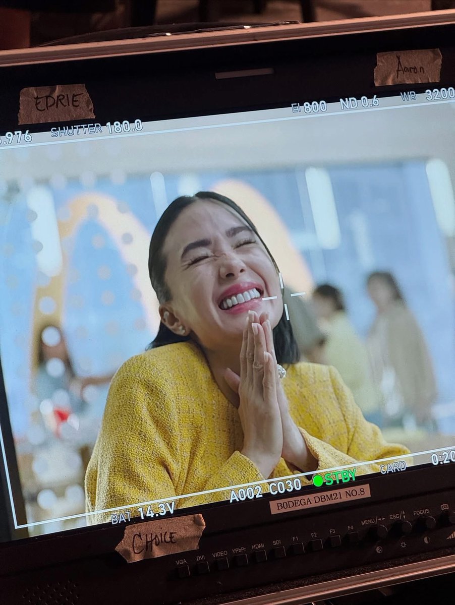 AngeloPearanda1's tweet photo. This is a wrong move for @McDo_PH . None would believe that Heart Evangelista will take an effort to drop by in   one of your stores just to dine or buy your food. Nababalit ng kaartihan at OA na kasosyalan ang babaeng yan . My goodness , kung si Shuvee pa kinuha niyo mas ok pa https://t.co/nEr8LQ7z8G