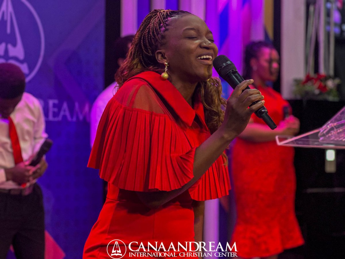 canaandreamicc's tweet photo. With one heart, Lord, we bow before Your throne worshipping 🎶🎶

"You are worthy of it all, You are worthy of it all, Jesus. For from You are all things. And to You are all things. You deserve the glory."

#CanaanDreamICC #Worship #TransformationService https://t.co/fINDq4fpiF
