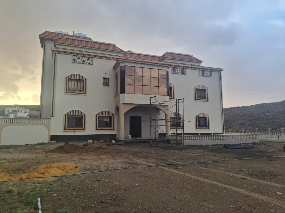 تنفيذ النوافذ وواجهات الألمنيوم لأحد عملاءنا في محافظة أحد رفيدة