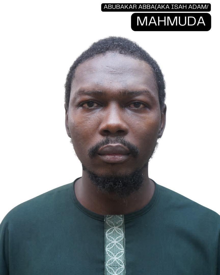 Intelligency225's tweet photo. Le Conseiller à la sécurité nationale du #Nigéria 🇳🇬, Nuhu Ribadu, confirme l’arrestation de #Mahmud al-Nigeri alias « Mamuda », adjoint d’Abou Bara et chef de la cellule « Mahmudawa » retranchée dans le parc de #Kainji, entre #Niger, #Kwara et la République du #Benin 🇧🇯. https://t.co/pUvhEZ2ngL