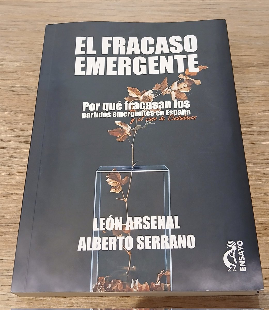 El Tabarnés 🇪🇦🇮🇱🇺🇦 (@2tabarnes30972) on Twitter photo Que buena pinta tiene este libro. Porqué fracasan en España los nuevos partidos?. Con especial atención al caso de <a href="/CiudadanosCs/">Ciudadanos 🇪🇸🇪🇺</a>
Lectura recomendada. 📖👌🏻
<a href="/LeonArsenal/">León Arsenal</a> <a href="/SerranoAlbertoP/">Alberto Serrano 🇪🇦</a> Que buena pinta tiene este libro. Porqué fracasan en España los nuevos partidos?. Con especial atención al caso de <a href="/CiudadanosCs/">Ciudadanos 🇪🇸🇪🇺</a>
Lectura recomendada. 📖👌🏻
<a href="/LeonArsenal/">León Arsenal</a> <a href="/SerranoAlbertoP/">Alberto Serrano 🇪🇦</a>