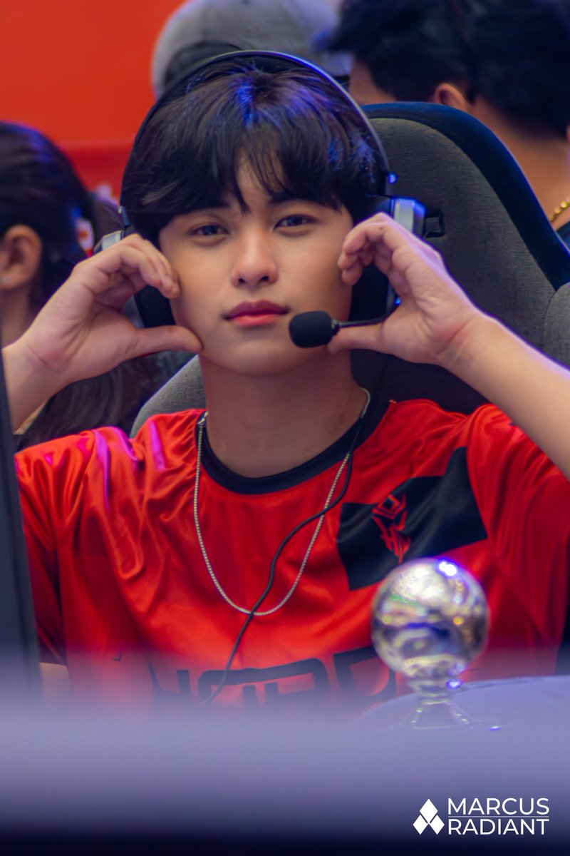 marcus_radiant's tweet photo. 📸 20250810 Northern Playcon - Valorant x PPop | The Block Atrium SM North Edsa 

 #MARCUS #마커스 https://t.co/VTt7cFKHD3