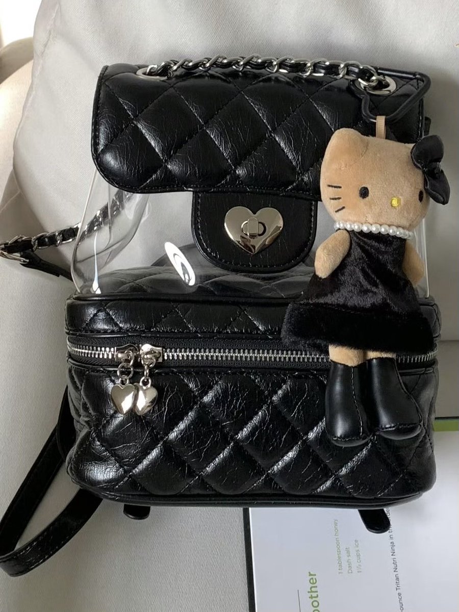 🖤新作入荷🖤チェッカーハート痛バッグ

🛒thebase.com/to/item?item_i…

💗少数在庫販売中
💗 light pastel pink/🖤black
💗10cmぬい収納可能

🌍Kiridoll online kiridoll.base.shop

#kiridoll #推し活グッズ #ぬいぐるみの時間 #ぬいバッグ #ぬい収納 #ぬいぐるみ #痛バッグ #itabag #dollbag