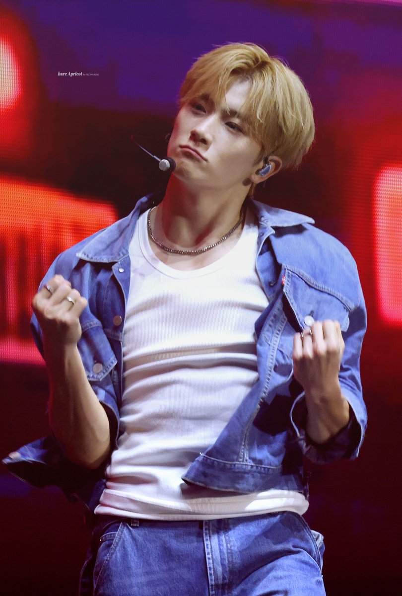 250810 HQ THE BLAZE DAY3
#더보이즈 #현재 #THEBOYZ #HYUNJAE