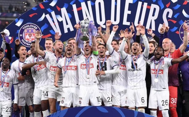 💜💜 tweet media