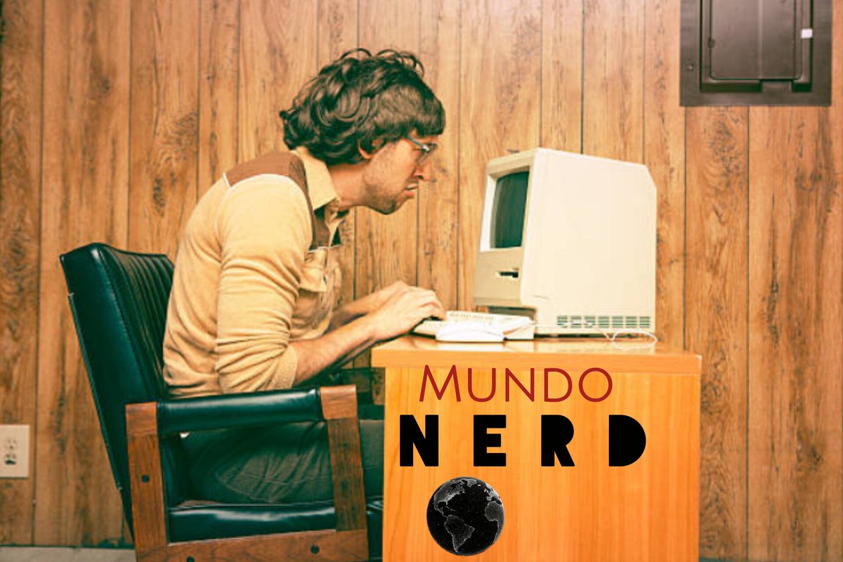 MundoNerdworld's tweet photo. Mas o que é isso? 

Nudez na hora do meu trabalho, vocês não tem o que fazer não?

Mas que falta de respeito. 

Gracinha, guarda isso aí está bem? 
Depois eu olho, mas só por curiosidade, nada mais! 

Falar nisso, lembrei da consulta no oftalmologista. Espere aí, são legumes? https://t.co/t4SOBtq1Rf