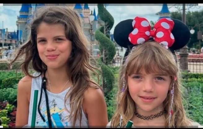 Feliz día del niño ( niñez) para todos y en especial para ellos👇🏼
<a href="/MauroIcardi/">MauroIcardi</a> 
<a href="/chinasuarez/">China Suarez ♛</a>  ❤️❤️