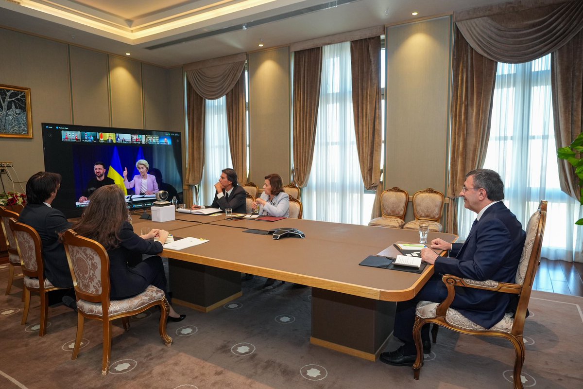 Alaska Zirvesi sonrası ABD Başkanı Sayın Trump ile Ukrayna Devlet Başkanı Sayın Zelenski’nin görüşmeleri öncesinde, Cumhurbaşkanımız Sayın Recep Tayyip Erdoğan’ı temsilen “Gönüllüler Koalisyonu” çevrimiçi liderler toplantısına katıldım.

Gönüllüler Koalisyonu Avrupa’nın önde