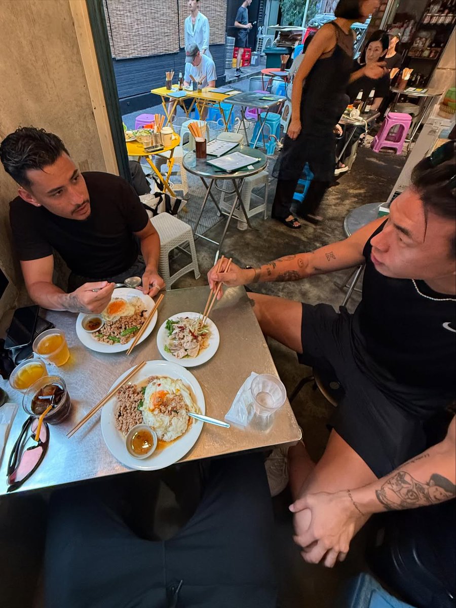 overagasm's tweet image. A quick escape with friends before starting back on Monday.