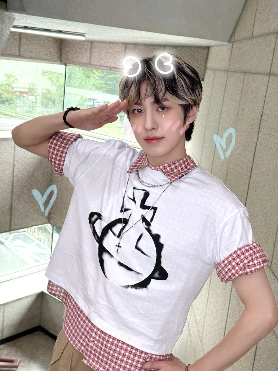 눙물이나...🥺

#EPEX #이펙스 #AYDEN #에이든