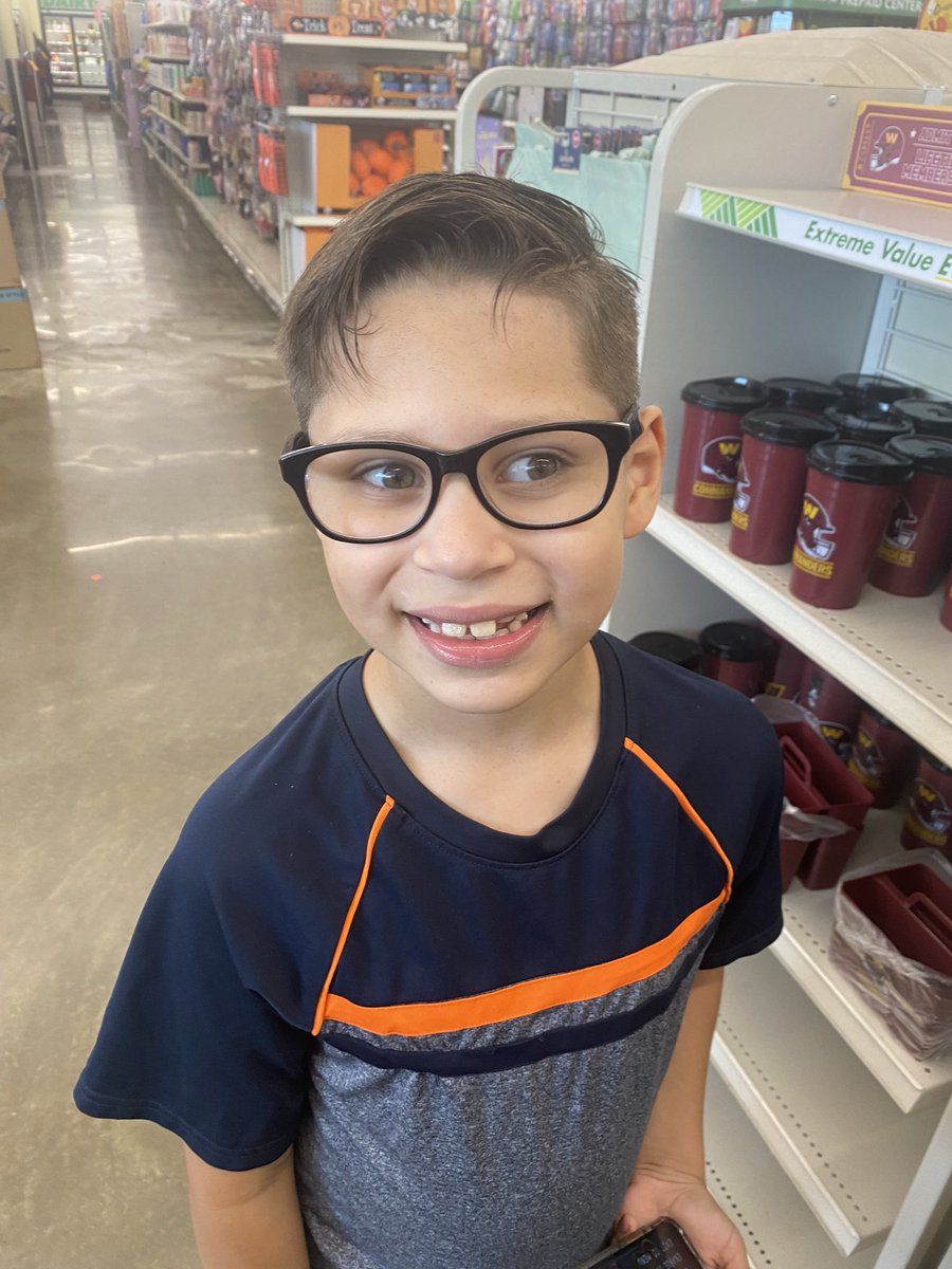 Dr_Similac's tweet photo. happy 8th birthday to my son Jayden Hendrix Vasquez aka little similac #big8 #growingtofast #daddysboy #happybirthday https://t.co/o57EKiD0ba