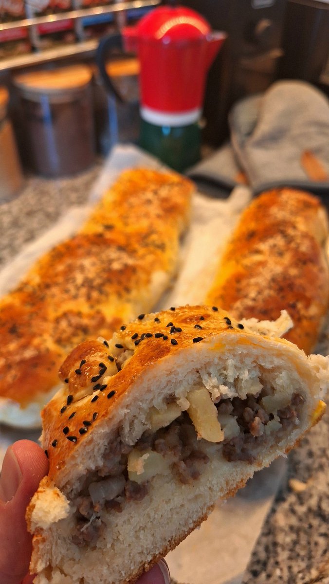 Patatesli kıymalı rulo

#chef &amp; #historian
