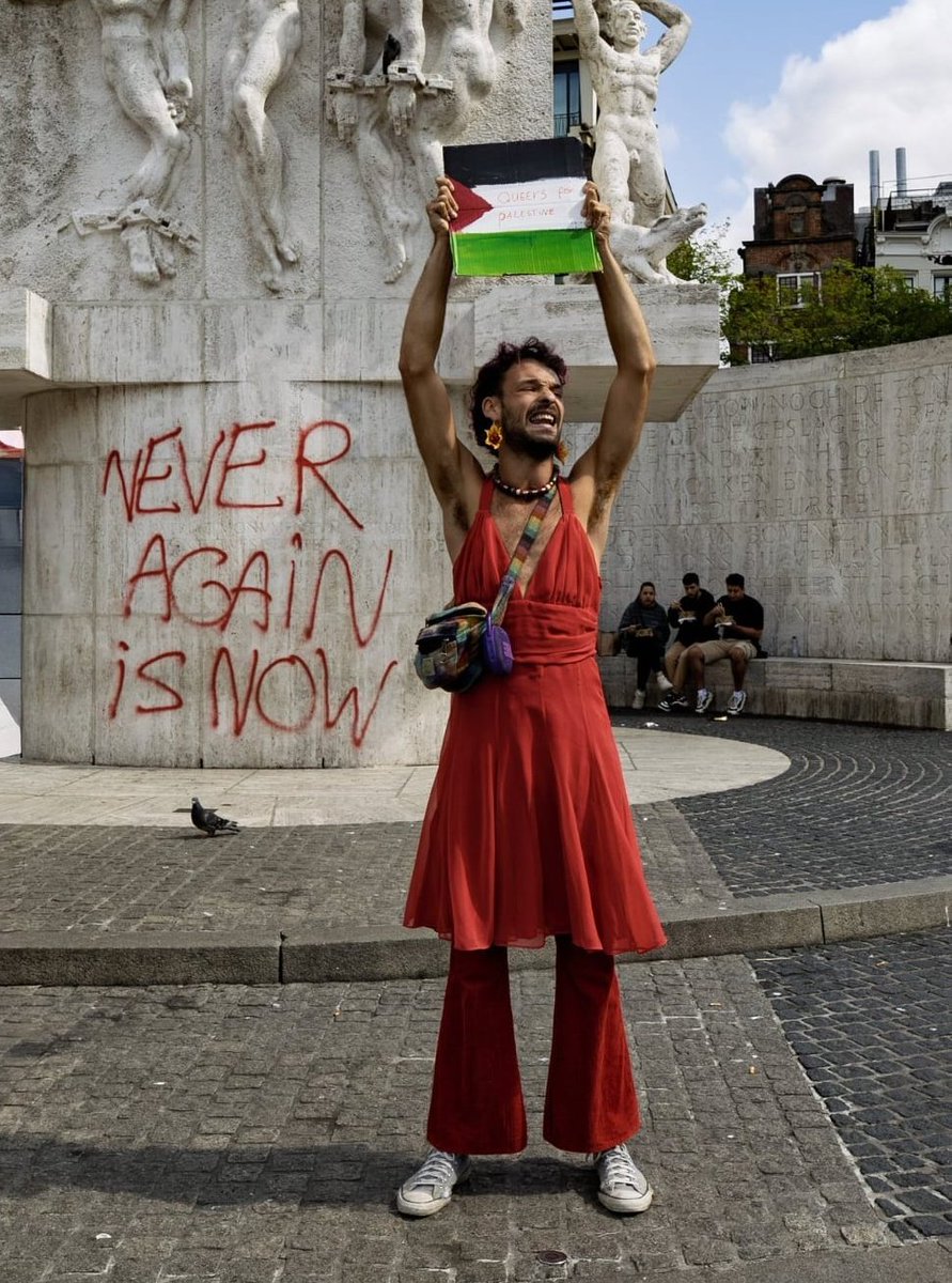 Los van wat je van het hele conflict vindt, krijsende extreem-linkse “mannen” met jurken, oorbellen &amp; regenboog-handtasjes die onze monumenten bekladden horen in de CEL! 

Doe een ❤️ &amp; RT als je het eens bent!