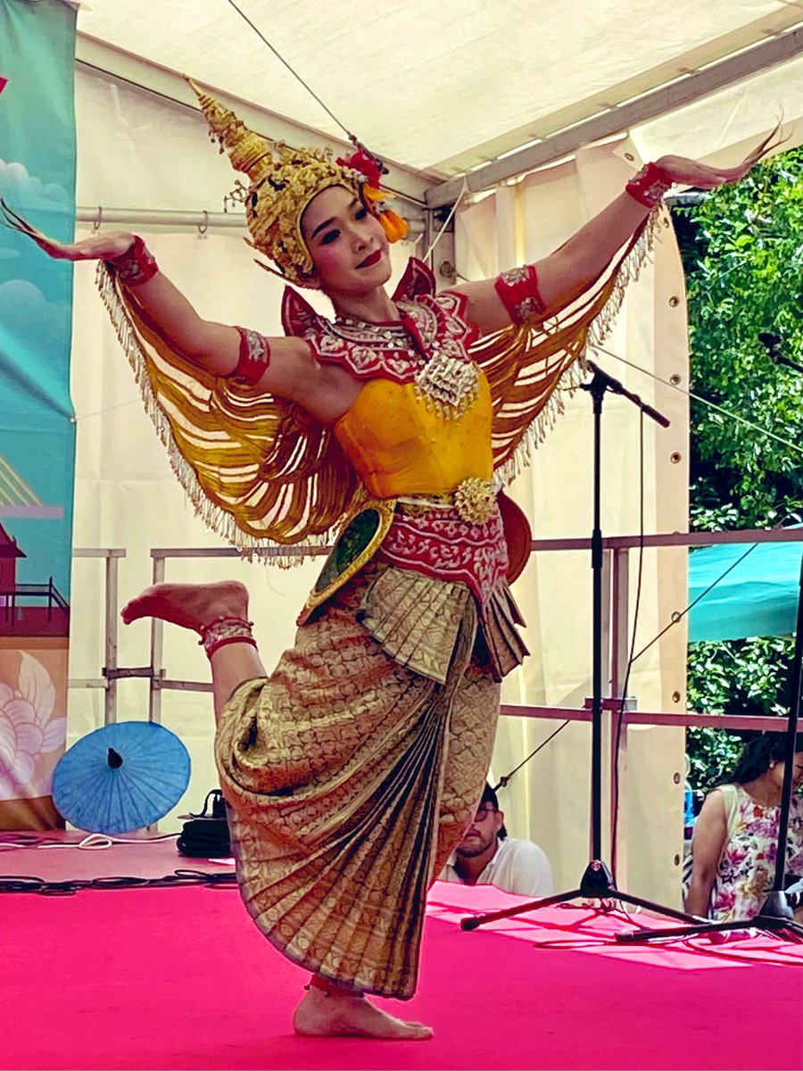 schellenberg_g's tweet image. We had the honor of joining an outstanding lunch with Ms. Pannabha Chandraramya, Amb. of the Kingdom of Thailand, where every dish was a true masterpiece. 
In addition, a glimpse of the Thai Festival in Bern. Beautifully organized by the
@ThaiEmbassyBern. 
@SwissMFAasia