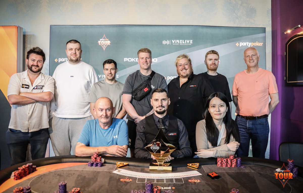 partypoker's tweet photo. 🔥 The Main Event final table is underway 🔥
Nine contenders. One title. 👑
Which player will rise above the rest and claim the crown? 🔶
18+ | https://t.co/OFEIm6Wdga | Play responsibly
#PartyPokerTour #PokerExperts #PokerVibes #FinalTableFeels https://t.co/QySeqE7ILh