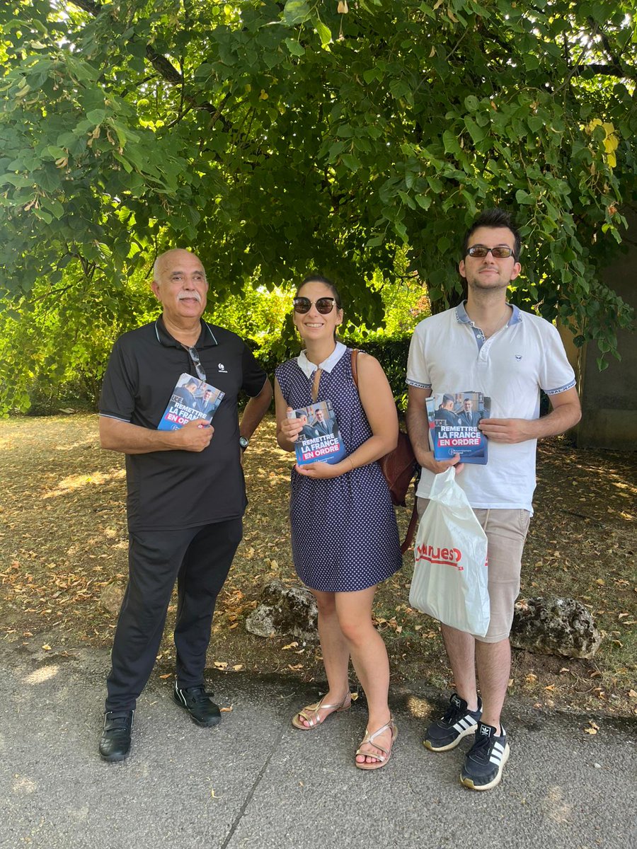 📬 Boîtage à #SaintBenoît contre l’insécurité avec notre responsable Aude et son équipe 🔥

Le nombre de vols a augmenté de près de 20 % dans la commune : une situation intolérable pour les habitants, avec de lourdes conséquences pour la communauté et le système judiciaire 🧑‍⚖️