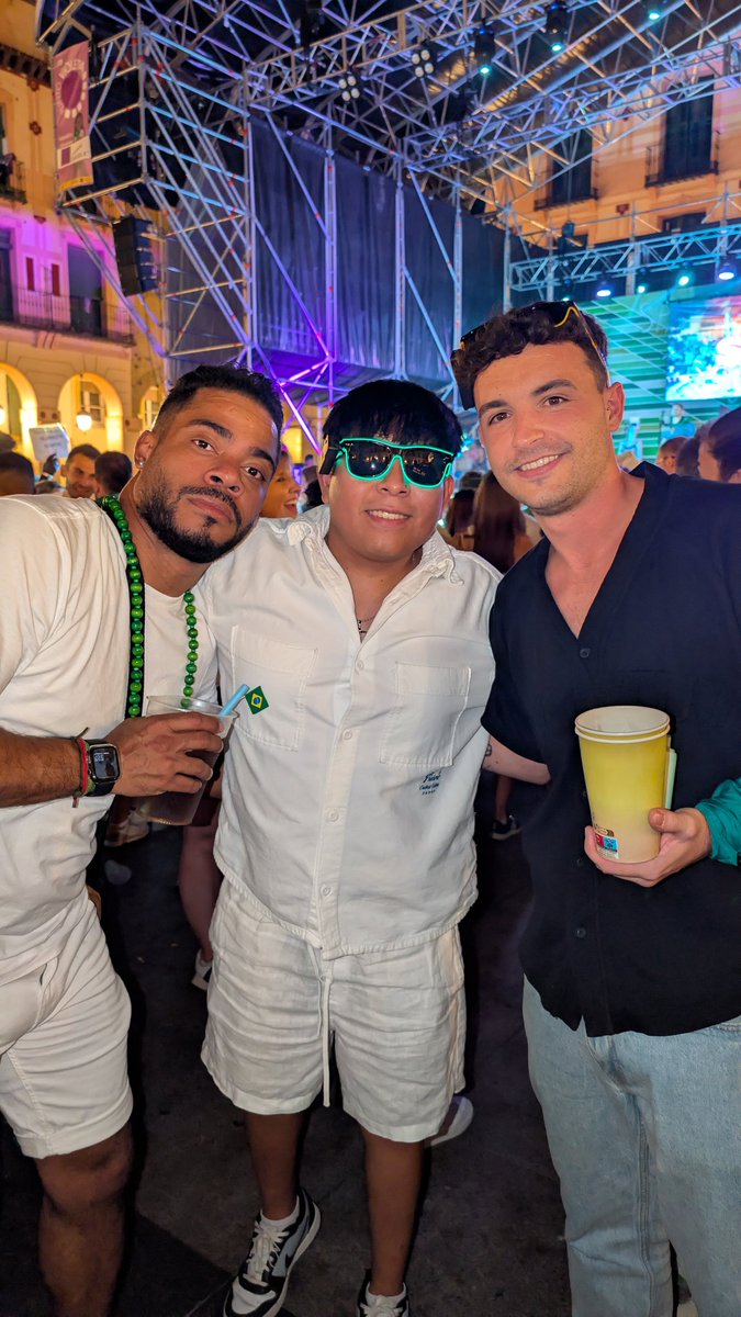 bececom's tweet image. ❤️‍🩹❤️‍🩹