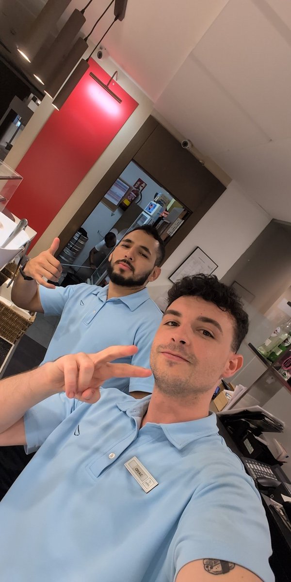 bececom's tweet image. ❤️‍🩹❤️‍🩹