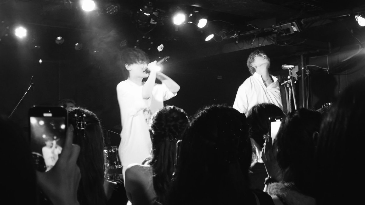 HAKURO_meian's tweet photo. 今日のワンマンも楽しかったよ🐺🫶🏻🍎
ライブの余韻でめちゃくちゃ良い気分🙌🏻
ALLHOWL最上級にカッコいいの!!!
マジで!!!この曲↓1番好き(817現在
#ALLHOWL #UntilIDie #撮許 #ライブ https://t.co/nEygP4i8Qr