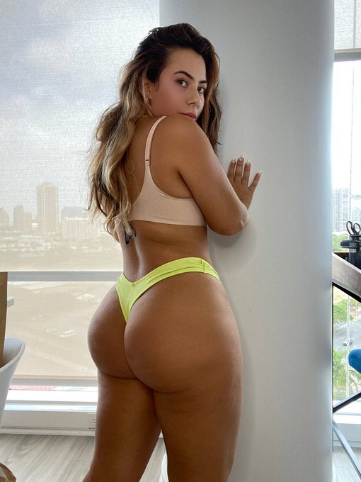 chudai 🍑💦 https://t.co/L1JNfZIb66