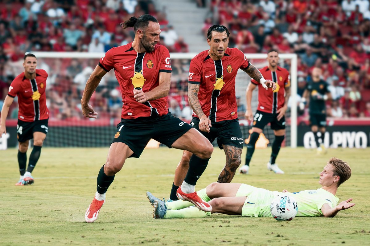 antonicoll's tweet photo. 🔴⚫️ @RCD_Mallorca vs @FCBarcelona_es 
📷 @NikonEspana 
🏟️ Estadi Son Moix 

#nikon #nikonZ9 #nikond5 #nikonphotography #nikoncomunity #nikoncamera #lightroom #nikoneurope #nikonspain #nikonistas #MadeWithLightroom #futbol #laliga #laligaEA #rcdmallorca #rcdm #sportphotography https://t.co/qD7NtzADMy