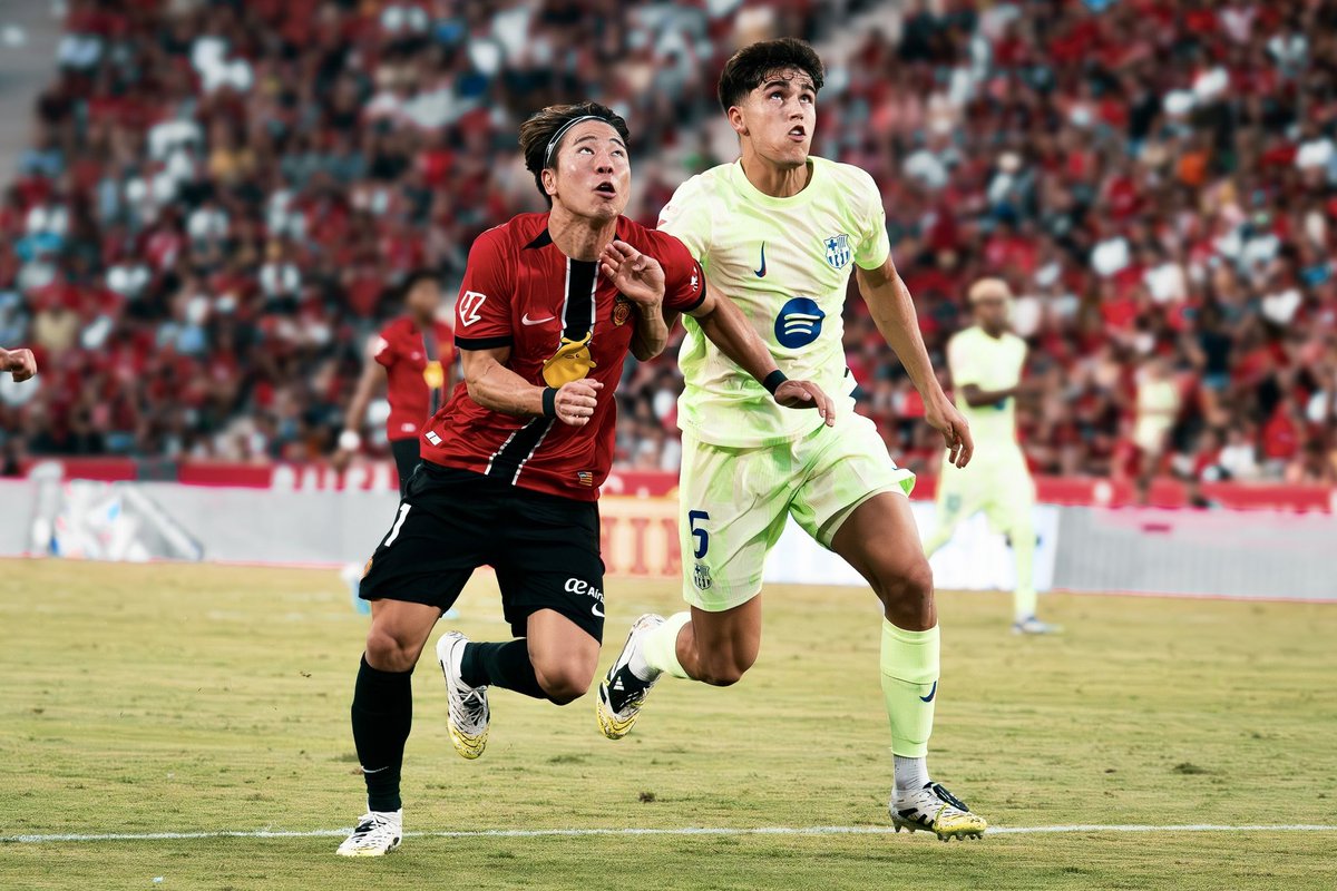 antonicoll's tweet photo. 🔴⚫️ @RCD_Mallorca vs @FCBarcelona_es 
📷 @NikonEspana 
🏟️ Estadi Son Moix 

#nikon #nikonZ9 #nikond5 #nikonphotography #nikoncomunity #nikoncamera #lightroom #nikoneurope #nikonspain #nikonistas #MadeWithLightroom #futbol #laliga #laligaEA #rcdmallorca #rcdm #sportphotography https://t.co/qD7NtzADMy