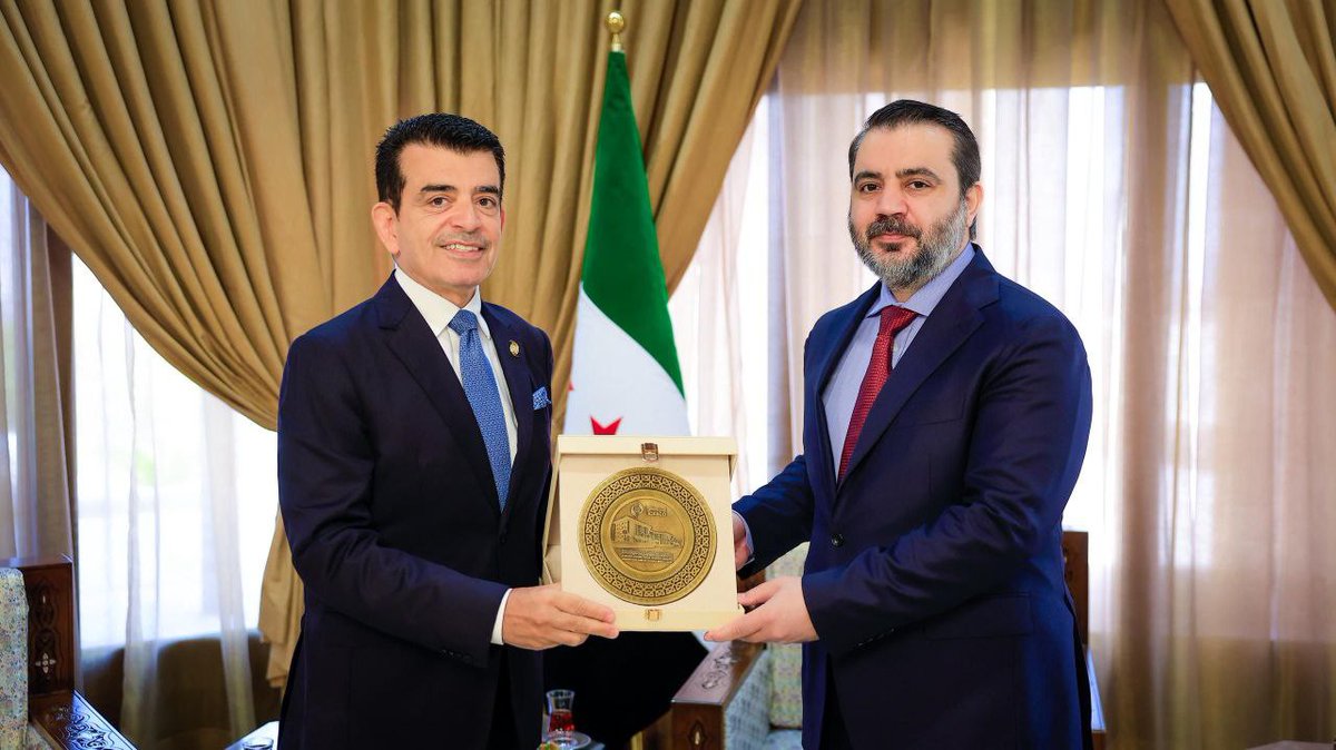 arap_ajans's tweet photo. Dışişleri ve Gurbetçiler Bakanı Sayın Asaad Hasan El Şeybani, Şam'da İslam Dünyası Eğitim, Bilim ve Kültür Örgütü (#ISESCO) Genel Direktörü Sayın Salim bin Muhammed El Malik'i, Eğitim Bakanı Sayın Muhammed Abdurrahman Tarko'nun da katılımıyla kabul etti.

#SANA https://t.co/hjQBiJrOs8