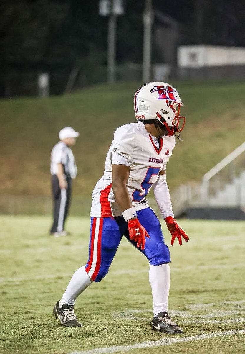 GreerNewsSports's tweet photo. 5 days until high school football. https://t.co/x5QaurJmXj