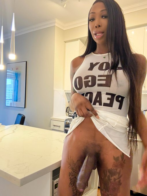 Watch Tiffany Candy's leaked NSFW photo on TwXstars