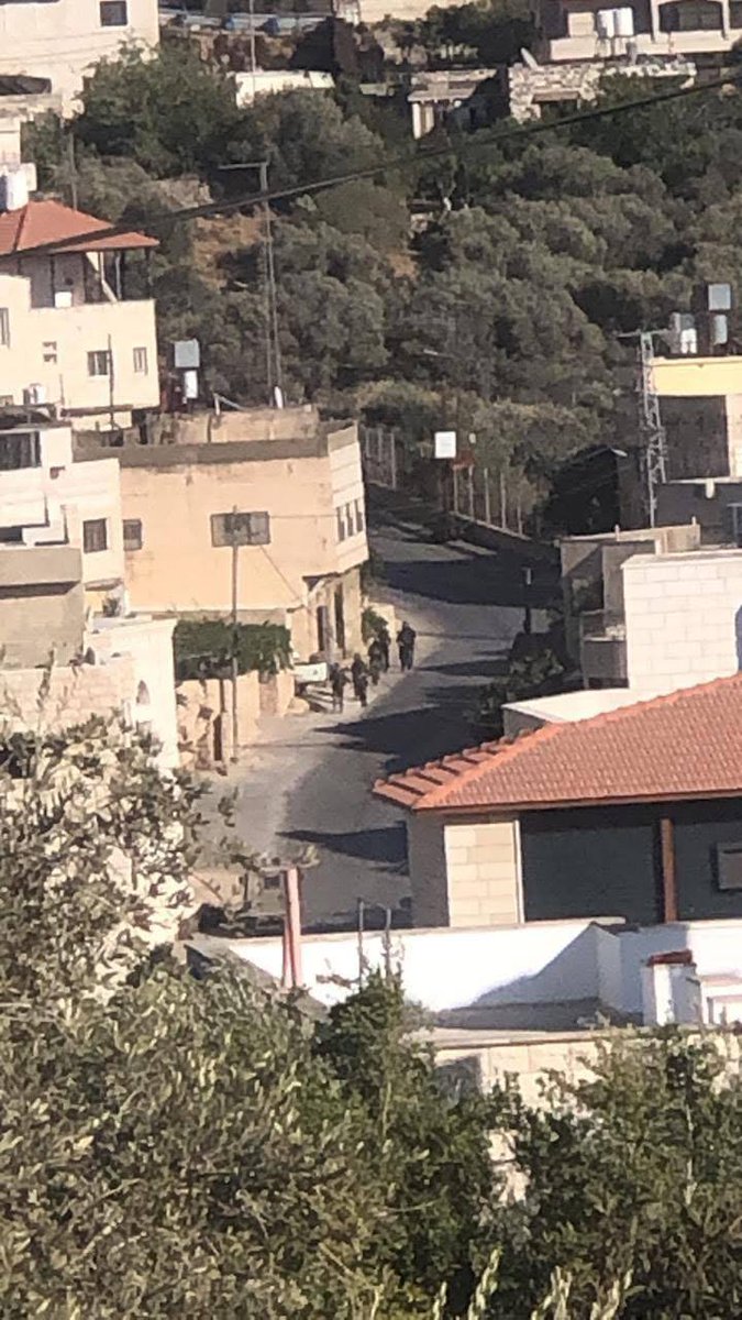 Les forces d’occupation israéliennes prennent d’assaut la ville d’‘Asira al-Shamaliyya, au nord de Naplouse.⭕️
