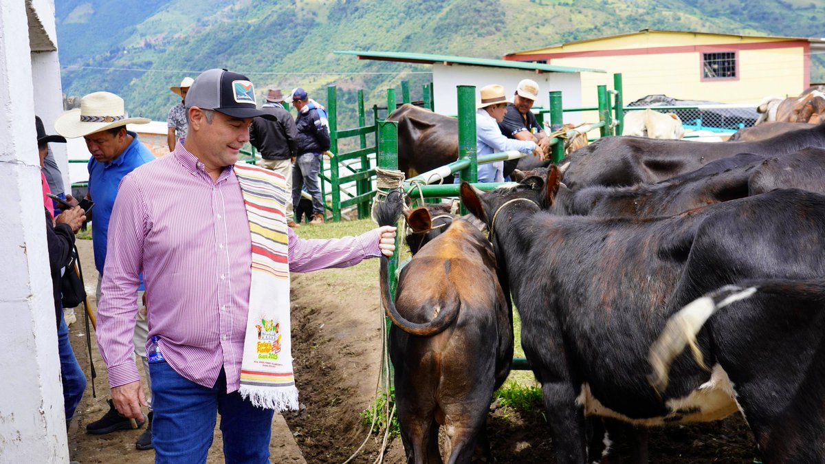 diegofranariza's tweet photo. Amigos! #Guaca es una de las 87 razones para visitar #Santander. Si están buscando plan para compartir en familia o amigos, no duden en recorrer nuestro departamento. 

Apoyar lo nuestro es reconocer el valor de cada municipio, de cada rincón que construye esta hermosa tierra. https://t.co/jRLh9TCxkJ