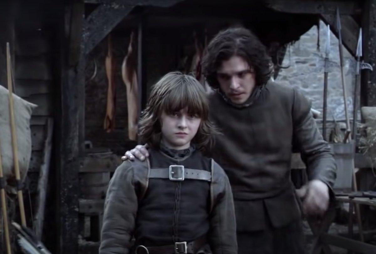 Bran'ın tahta oturması çokça eleştirildi ancak bana göre en iyi son bu.
Zaten gerçek fantastik evren gurmeleri, serinin ilk kitabı olan Taht Oyunları kitabında ilk Bran sahnesi geldiğinde bu çocuğun seri sonunda kral olacağını anlamıştır bile.
Seviyoruz seni Bran Stark reis.