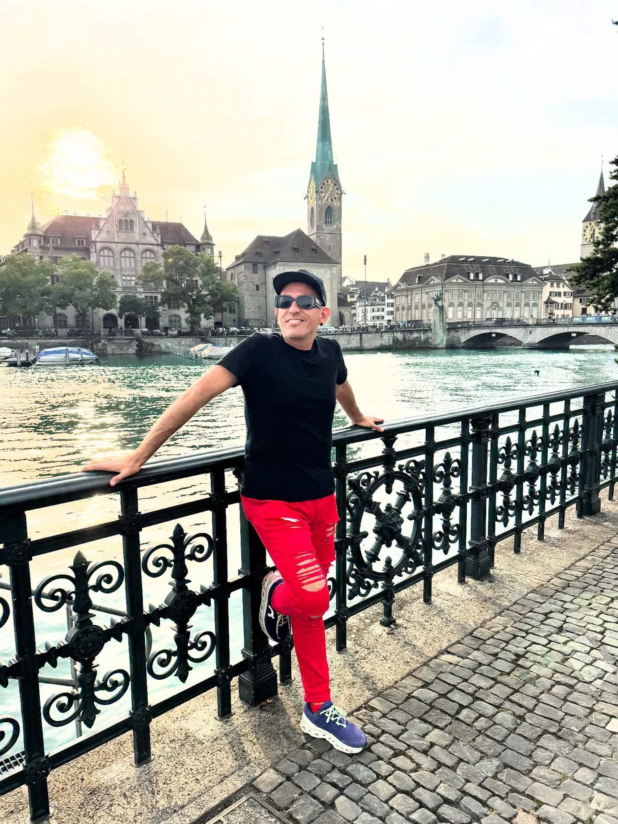 Chrystravelers tweet media