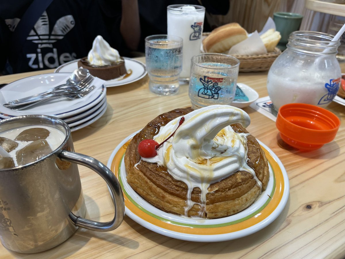 diekato's tweet image. シロノワール初めて食べた！美味しかった！