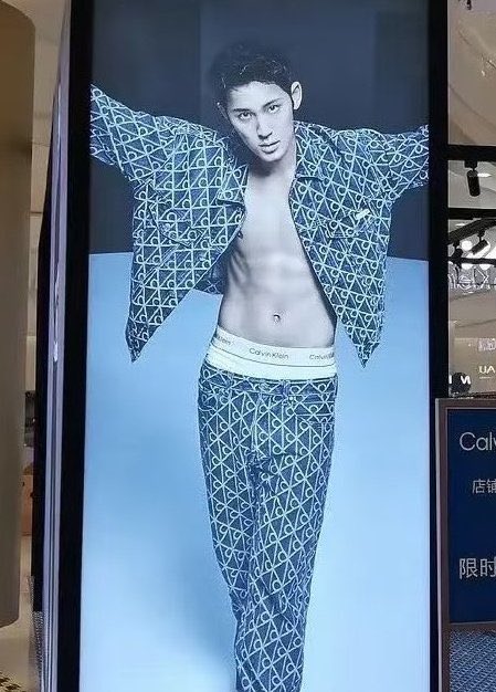 김민규 안되겟다 
오늘부터 고봉밥이다