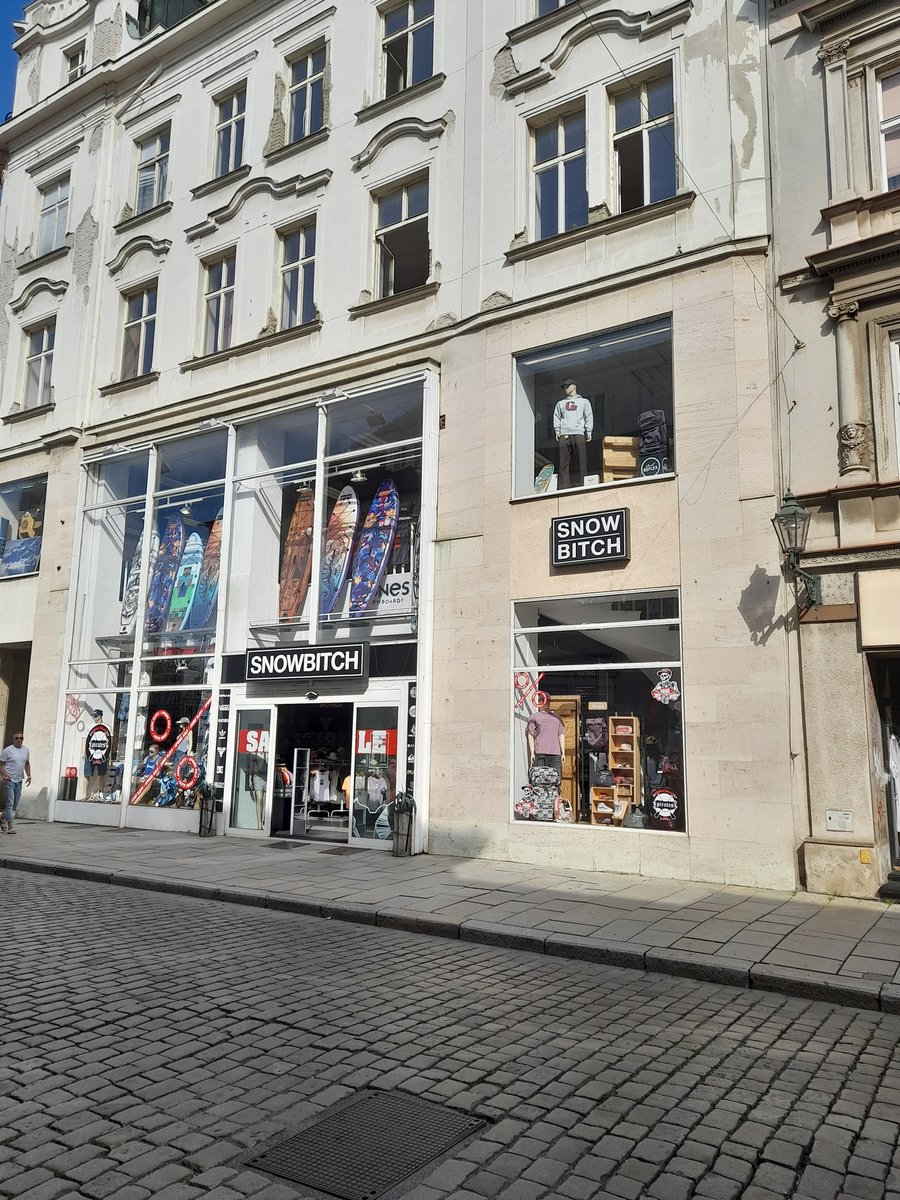 Энэ одоо цасан юу гэнэ үү?😅🤣