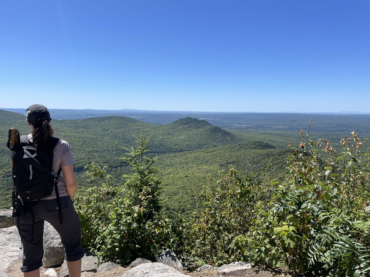Crystal1a's tweet photo. Starry skies, mountain highs, and owls in the night — Mont-Mégantic National Park, you’ve got our hearts. 🏕️❤️

#SEPAQ #Estrie #DarkSkyReserve #QuebecNature #HikingAdventures https://t.co/ONM7OnowST