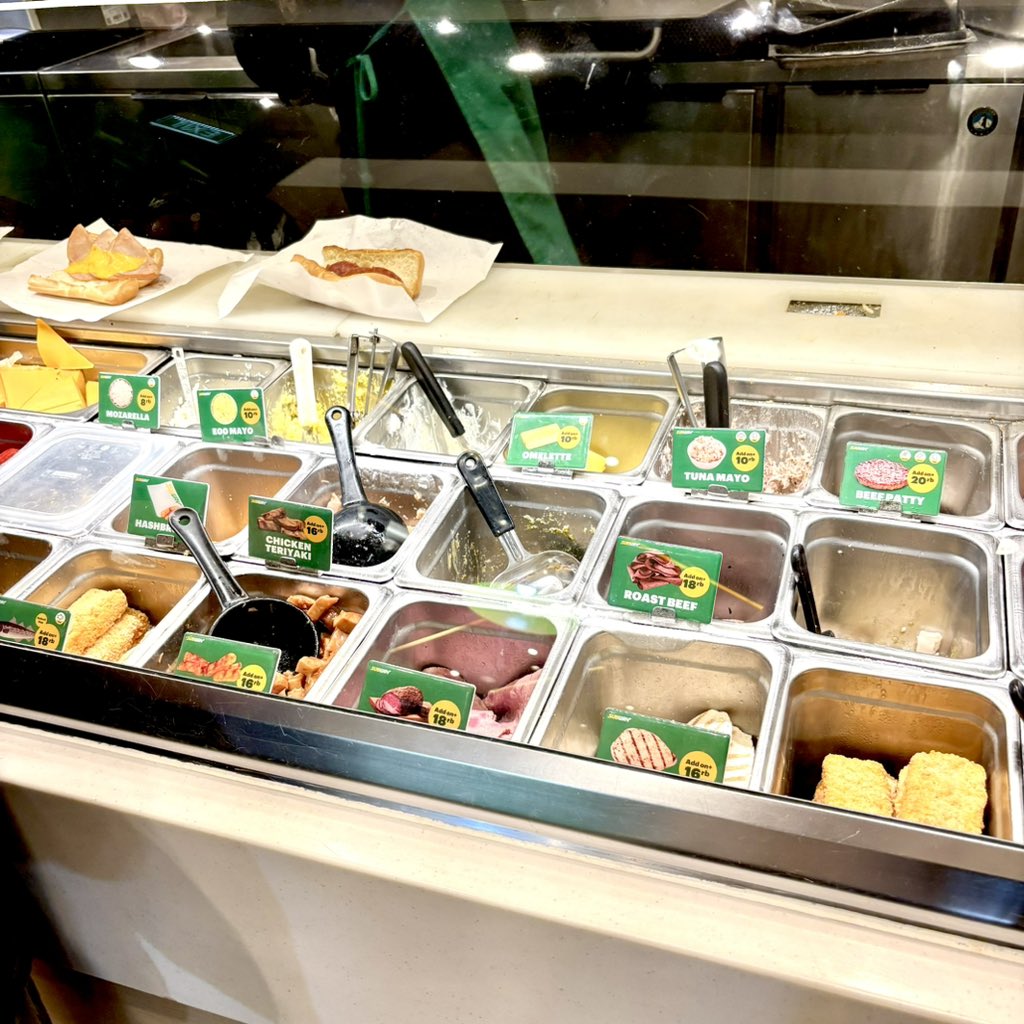 Rewga's tweet image. Peace poured in green today.