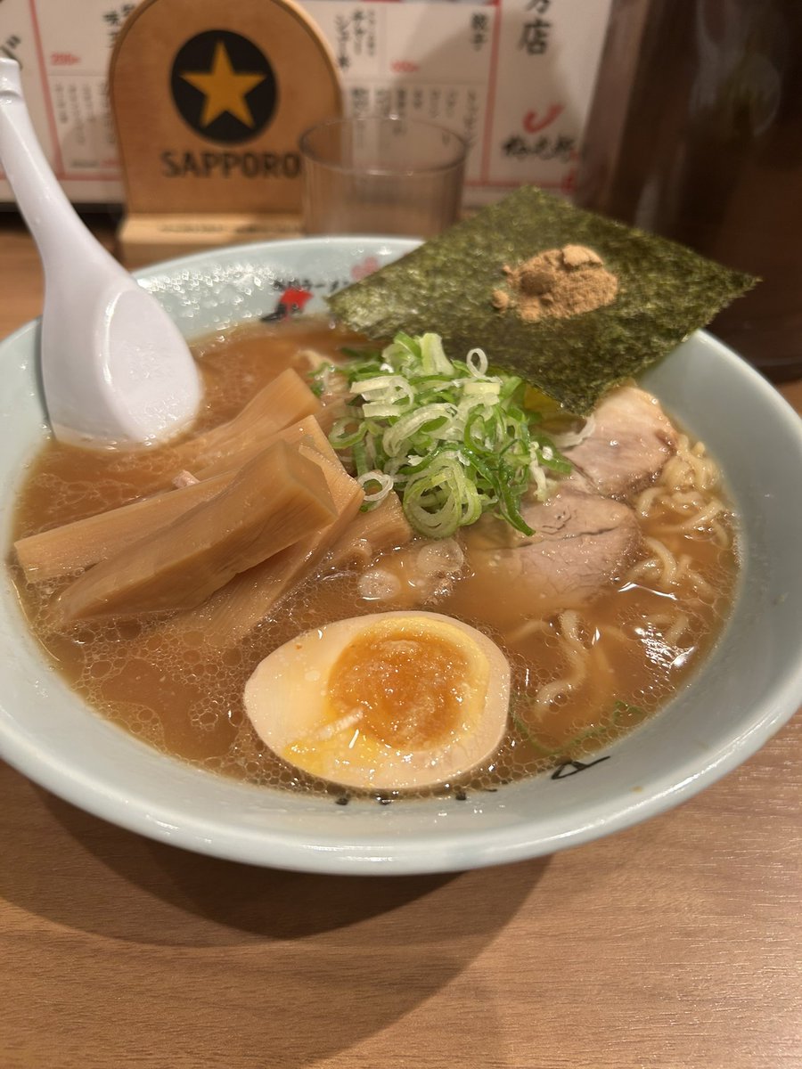 梅光軒　新千歳空港
特選醤油ラーメン　メンマ増し
