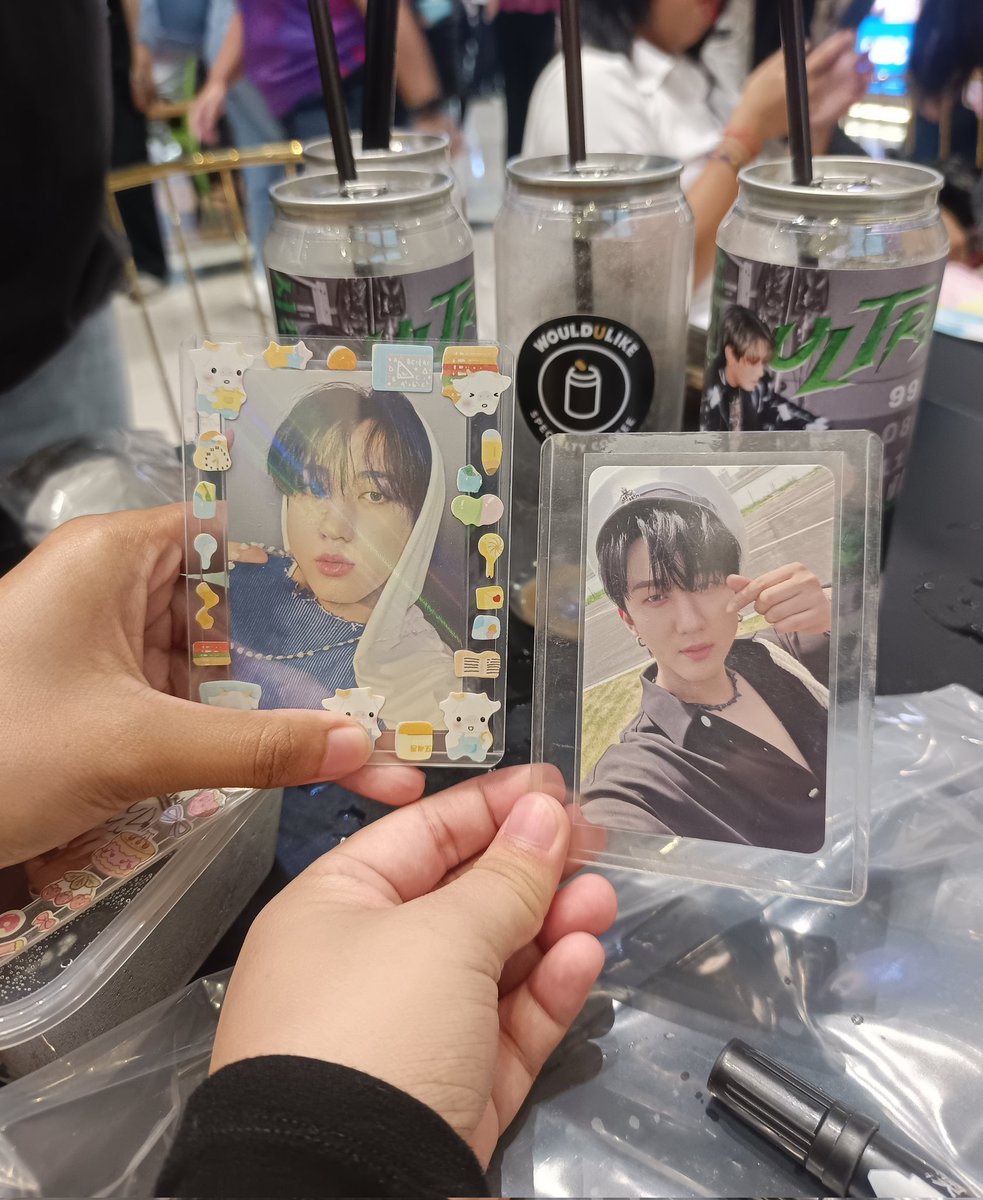sukiddaeng's tweet photo. Happy day <3 Tysm @allforskzph !
Thank you to all the STAYs i met at wouldUlike! first time ko don pumunta HAHA super saya! Loves u guys! tysm sa mga nag notes sa album ko mwah!๐
#ULTRA_Changbin_day
#HappyChangbinDay
#Events_by_AllForSKZ https://t.co/4qmZI5dHzB